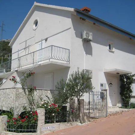 In 7027 Apartman Orebic