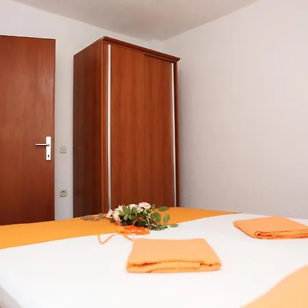 In 7027 Apartman